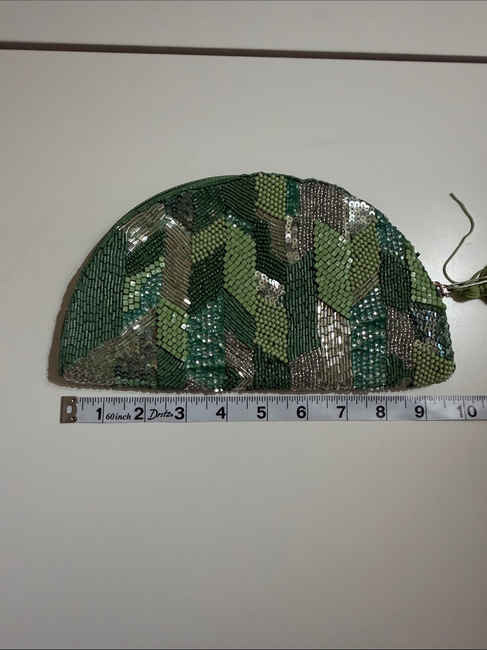 Antik Kraft | Green Beaded Clutch with Tassel - Picture 11 of 12